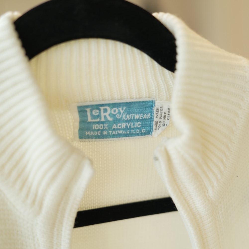1970s Tennis-Themed White Knit - Picture 2 of 3